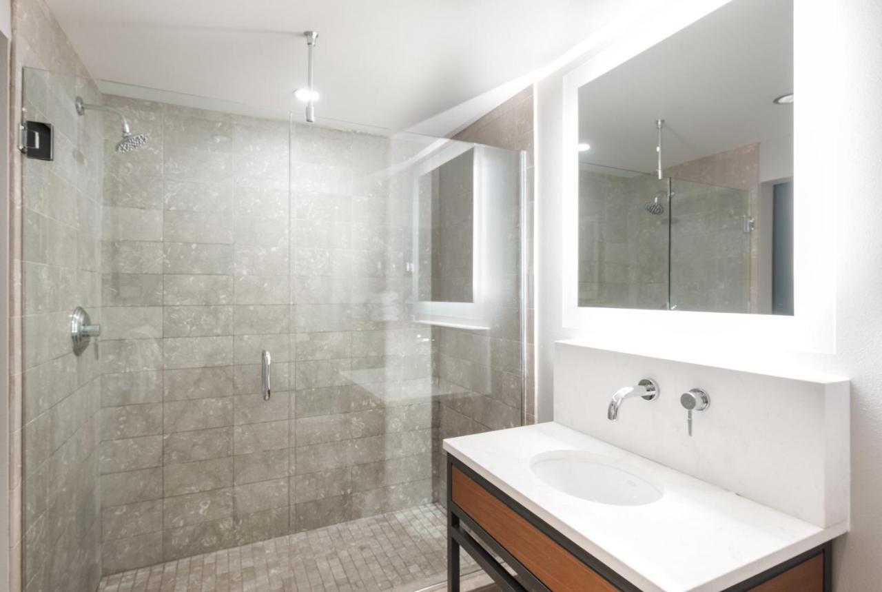 The Heathman Hotel Kirkland Camera foto